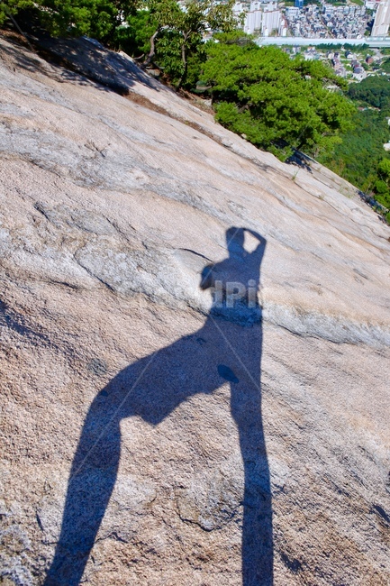 그림자,바위,릿지등반,자연,파도바위,자연,풍경,nature,landscape,사람,인물,인간,human,person,인물실루엣,사람실루엣,character silhouette,human silhouette,outdoors,옥외