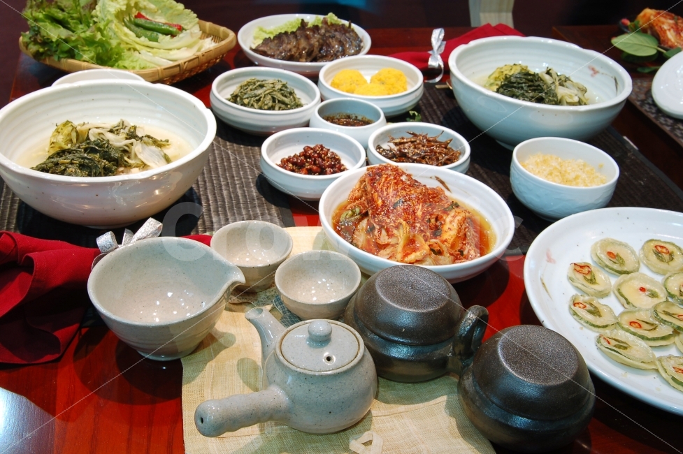 한식,밥상,상,상차림,식탁,음식,김치,반찬,전,한국,다기,그릇,음식,식재료,요리,food,cook,meal,dishes,food reserves,한식,한국음식,한국요리,korean food,korean dishes,korean meal,korean cook
