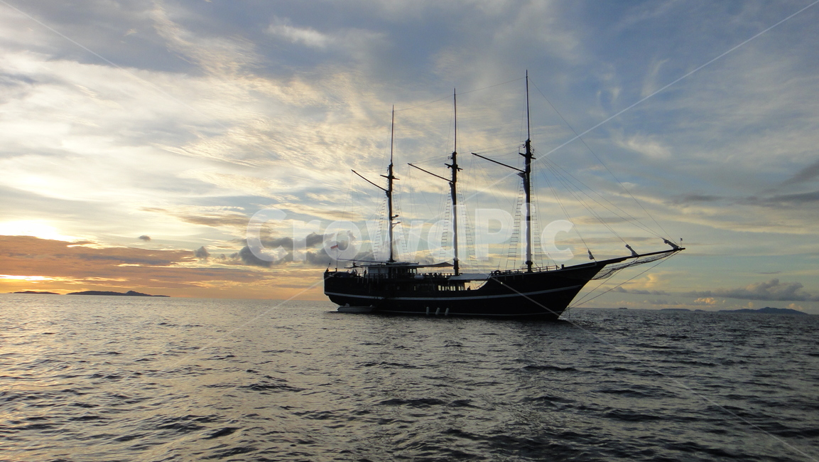 liveaboard,리브어보드,scubadiving,스쿠바다이빙,rajaampat,라자암팟,watercraft,선박,sailingship,돛단배