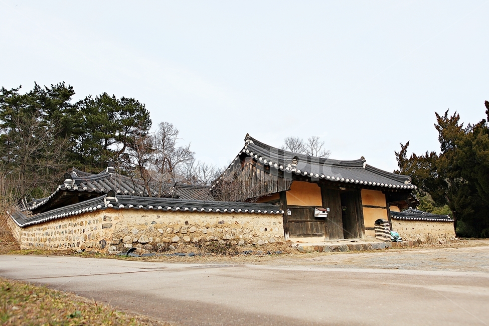 양동마을,한옥,기와집,집,전통집,건물,자연,풍경,옛날집,겨울,한국전통,한국문화,korean traditional,korean culture