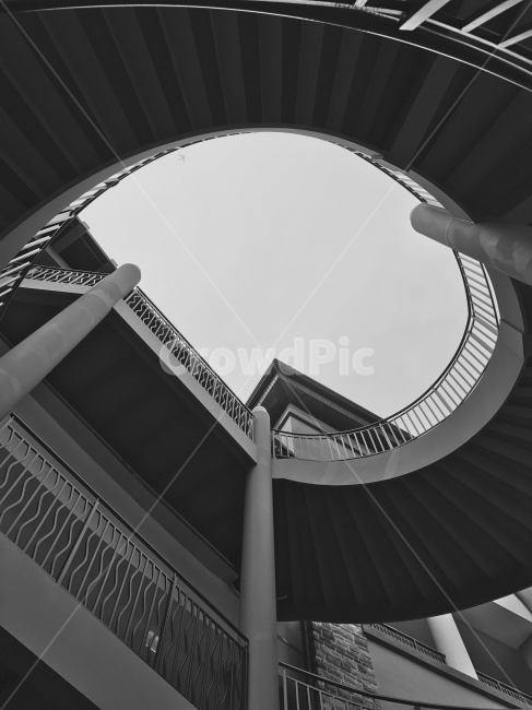 흑백,시흥,계단,나선,나선계단,흑백,모노톤,monochrome,black and white,건축물,건물외관,exterior,building,structure,architecture,construction
