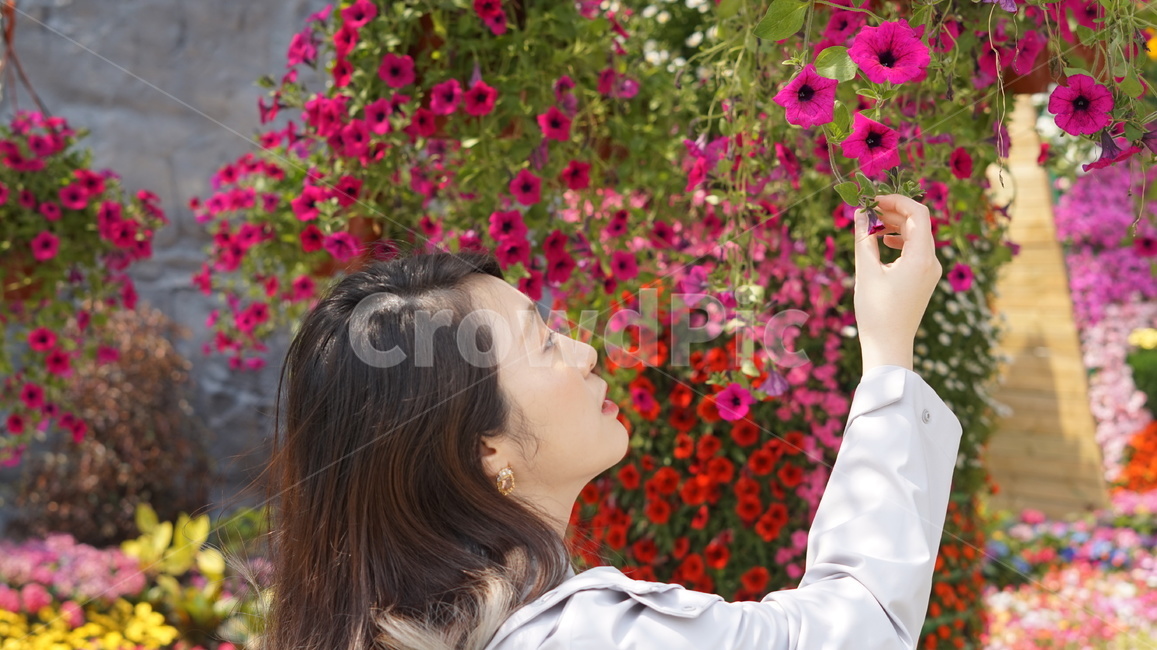 꽃,봄,여성,옆모습,정원,가든,garden,식물,자연,plants,nature,꽃,flower,사람,인물,인간,human,person,여성,여자,woman,female,lady