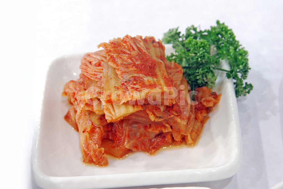 김치,배추김치,반찬,접시,한식,음식,오브젝트,클로즈업,야채,채소,음식,식재료,요리,food,cook,meal,dishes,food reserves,한식,한국음식,한국요리,korean food,korean dishes,korean meal,korean cook