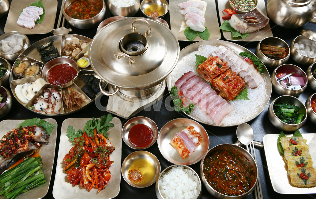한정식,신선로,한국음식,한식,음식,반찬,koreanfood,traditionalfood,전통,식사,놋쇠,formal,음식,식재료,요리,food,cook,meal,dishes,food reserves
