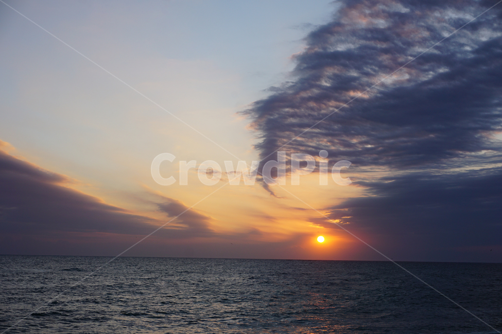 nature,자연,outdoors,옥외,redsky,붉은하늘,dusk,새벽,sunset,하늘,sunlight,햇빛,바다,소원,해돋이,새해,일출,구름,태양,sun