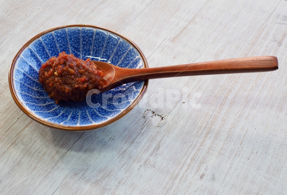 소스,된장,쌈장,그릇,숟가락,배경,음식,아시아음식,한국음식,한국소스,sauce,miso,ssamjang,bowl,spoon,background,food,asianfood,koreanfood,koreansauce,음식,식재료,요리,food,cook,meal,dishes,food reserves