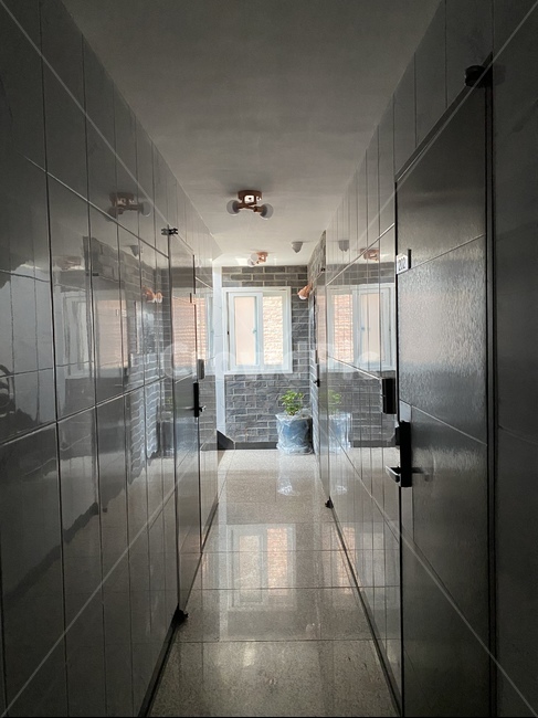 flooring,바닥,floor,corridor,복도,어두운