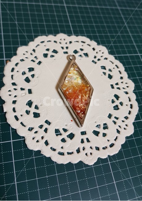 레진아트,레진,펜던트,수작업,핸드메이드,공예,handmade