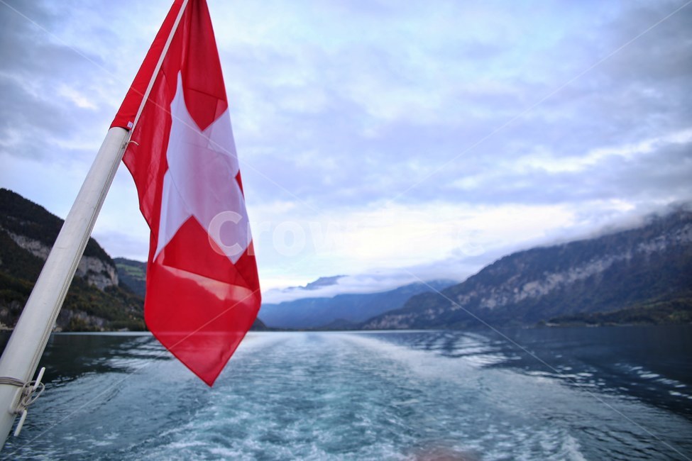 스위스,호수,산,하늘,깃발,flag,swiss,lake,sky,cloud,자연,풍경,nature,landscape,해외,외국,세계,foreign,oversea,world,세계자연풍경,해외자연풍경,외국자연풍경,world nature landscape,symbol,상징