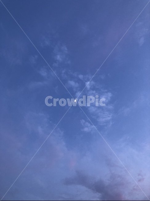 nature,자연,outdoors,달,moon,cloud,구름,초저녁,하늘,sky