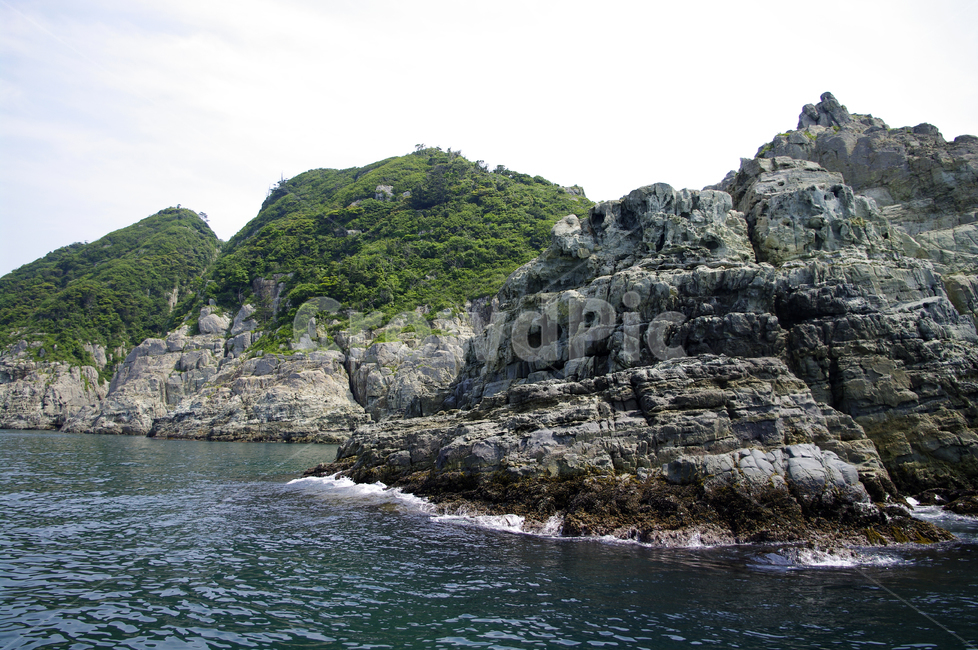 암석,바위,하늘,구름,섬,바다,자연,풍경,nature,landscape,한국자연풍경,한국자연경관,korea nature landscape,outdoors,옥외,land,땅,sea,ocean,대양,water,물,shoreline,해안선,promontory,곶