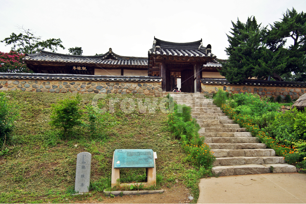 양동마을,경주,양반,집성촌,민속마을,조선시대,한옥,기와집,초가,문화재,유네스코세계유산,전통문화,월성손씨,여강이씨,자연,전통가옥,한국전통,한국문화,korean traditional,korean culture,건축물,건물외관,exterior,building,structure,architecture,construction