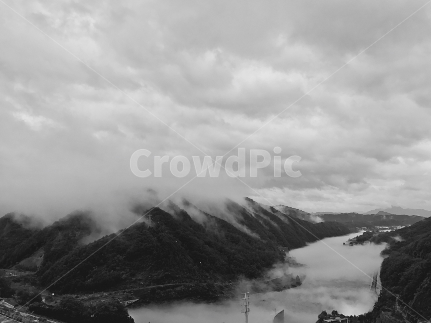 흑백,안개,산,춘천,소양강,여름,오후,자연,풍경,nature,landscape,한국자연풍경,한국자연경관,korea nature landscape,흑백,모노톤,monochrome,black and white,weather,날씨,outdoors,옥외