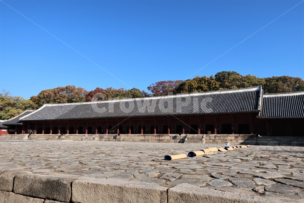 종묘,조선,풍경,왕조,제사,건축물,세계유산,문화재,유네스코,사당,사적,한국전통,한국문화,korean traditional,korean culture,랜드마크,landmark,tourist attraction,한국랜드마크,한국관광지,한국명소,korea landmark,korea tourist attraction,건축물,건물외관,exterior,building,structure,architecture,construction