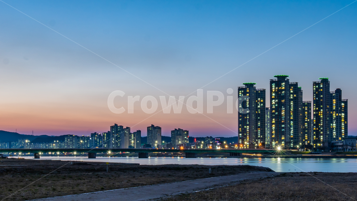 랜드마크,고층아파트,형산강변,강변야경,연일대교,야경,밤,풍경,nightscape,night,landscape,도시,city