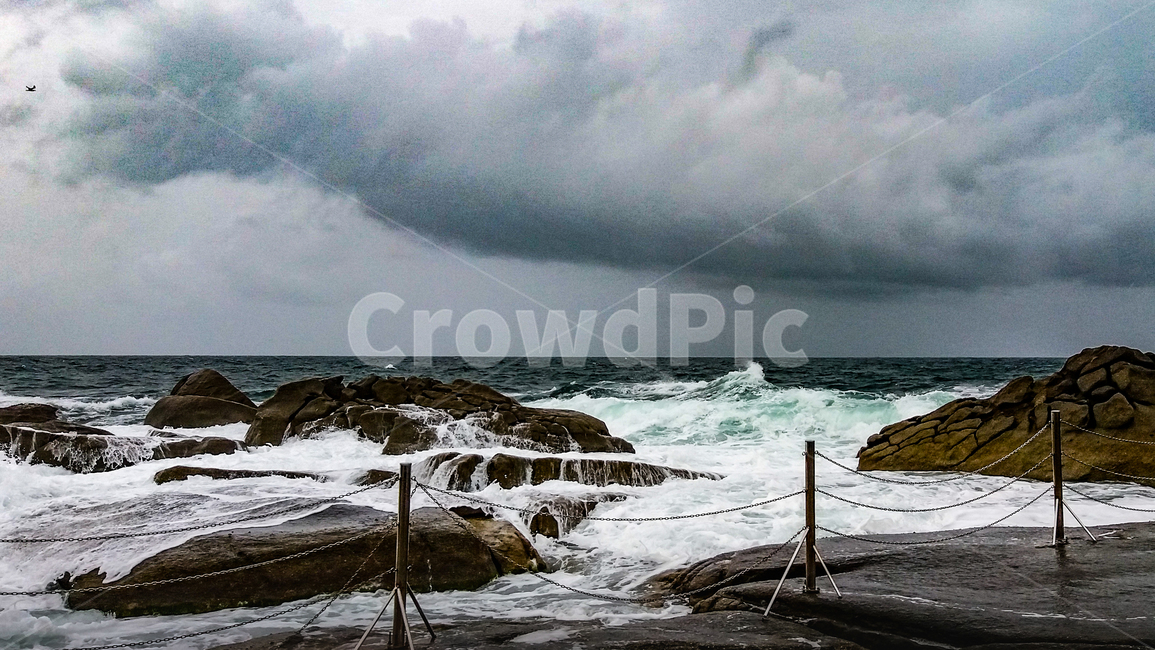 파도,동해안,갯바위,포말,흐림,풍랑,자연,풍경,nature,landscape,water,물,sea,바다,outdoors,옥외,ocean,대양