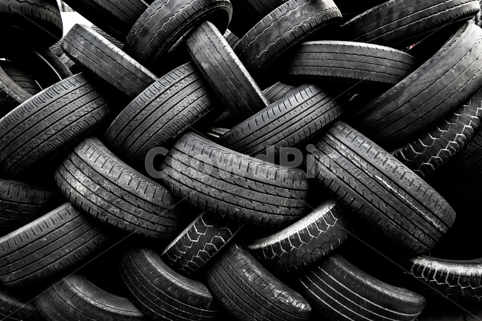 tire,타이어,질감,검은색,조형물,흑백,모노톤,monochrome,black and white