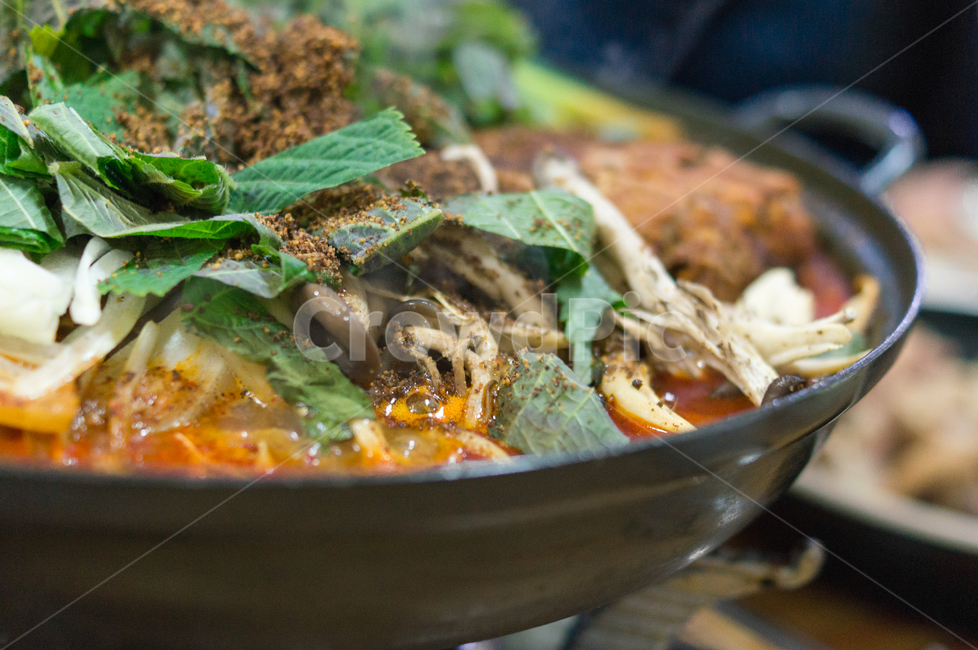 Stirfried Sundae,hot pot,Bone Haejangguk,koreafood,bowl,Sundaejeongol,food,meal,dish,Korean food,sundae