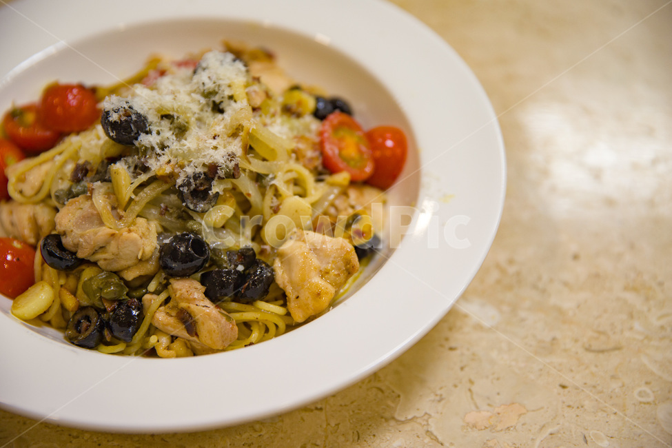 anchovy,background,bowl,cooking,cuisine,delicious,diet,dinner,dish,food,fresh,gourmet,green,healthy,hot,lunch,meal,nutrition,olive,onion,organic,pasta,plate,red,restaurant,sauce,tasty,tomato,traditional,엔초비,앤초비,토마토,올리브,닭고기,파스타,올리브파스타,noodle,국수,누들,음식,식재료,요리,food,cook,meal,dishes,food reserves,양식,서양음식,서양요리,western food,western dishes,western meal,western cook