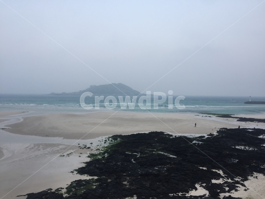 제주,해수욕장,협재해수욕장,텅빈바닷가,겨울바닷가,겨울바다,감성사진,자연,풍경,nature,landscape,제주도,jeju,jeju island,land,땅,outdoors,옥외,water,물,shoreline,해안선,sea,바다,ocean,대양,coast,연안