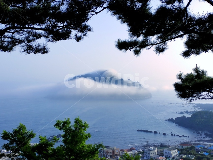 섬,안개,해무,풍경,감성,바탕이미지,백그라운드,자연,바다,자연,풍경,nature,landscape,land,땅,outdoors,옥외,water,물,shoreline,해안선,scenery,ocean,대양,sea