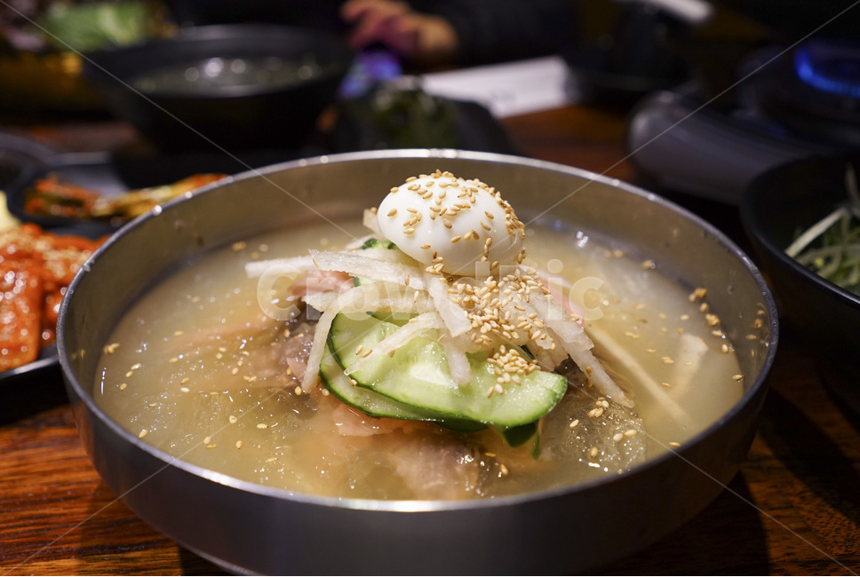 냉면,물냉면,국수,면요리,noodle,식사,음식,food,음식,식재료,요리,food,cook,meal,dishes,food reserves,면류,면요리,noodles,한식,한국음식,한국요리,korean food,korean dishes,korean meal,korean cook