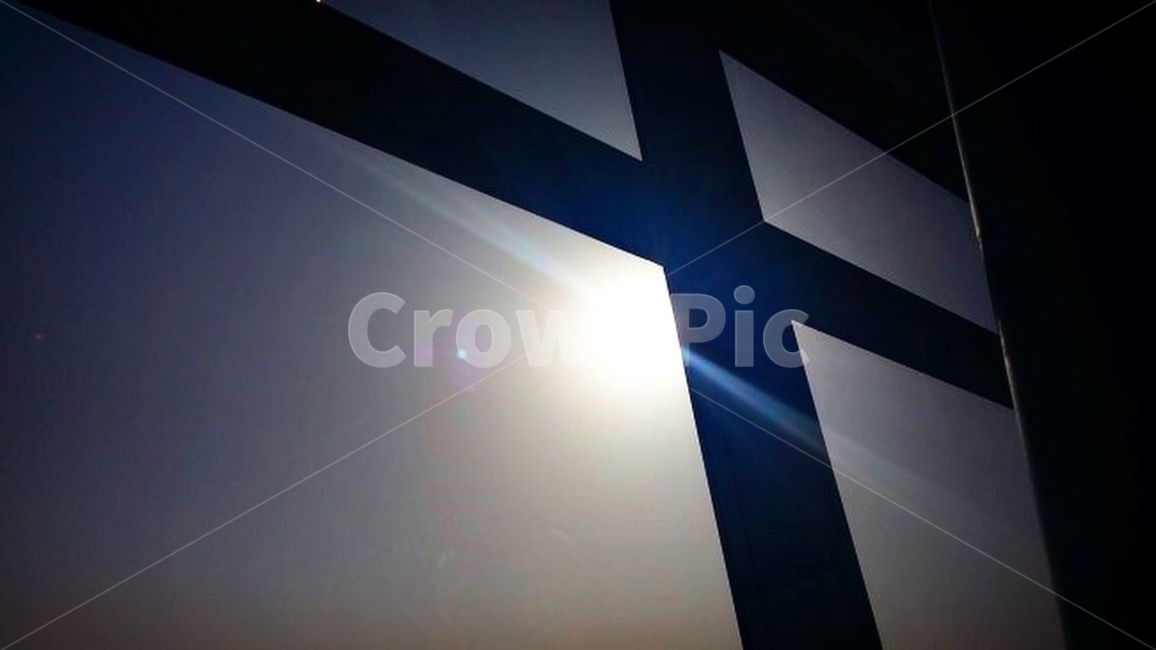 대칭,창문,빛,그림자,대비,햇빛,십자가,선,감성,패턴,건축,직선,cross,light,window,shadow,line,인테리어,실내디자인,interior design