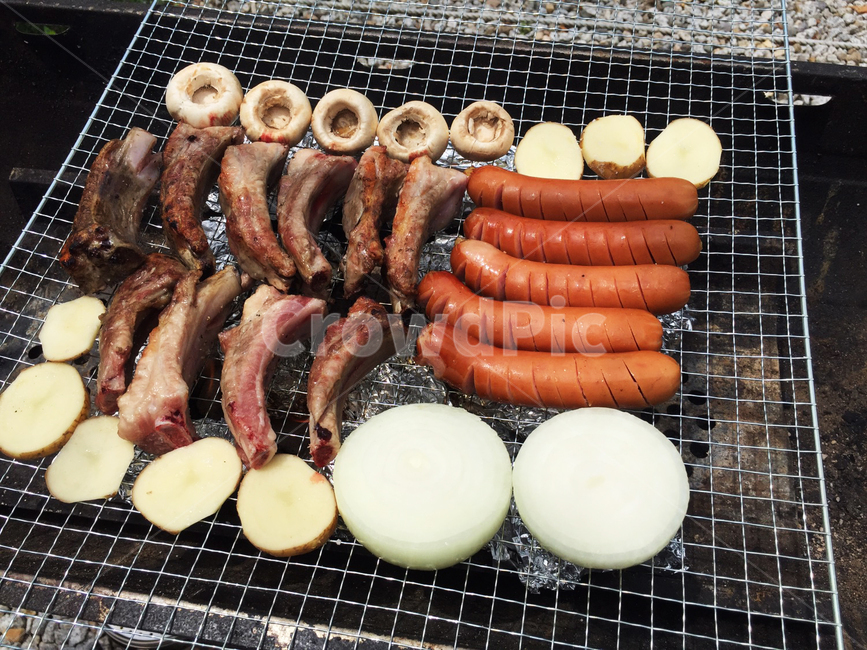 캠핑요리,소세지,립,버섯,양파,캠핑
