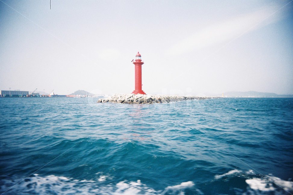 등대,바다,빨간색,tetrapod,테트라포드,방파제,파도,sea,빨강,필름,필름카메라,등대,lighthouse,감성,sensible,feeling