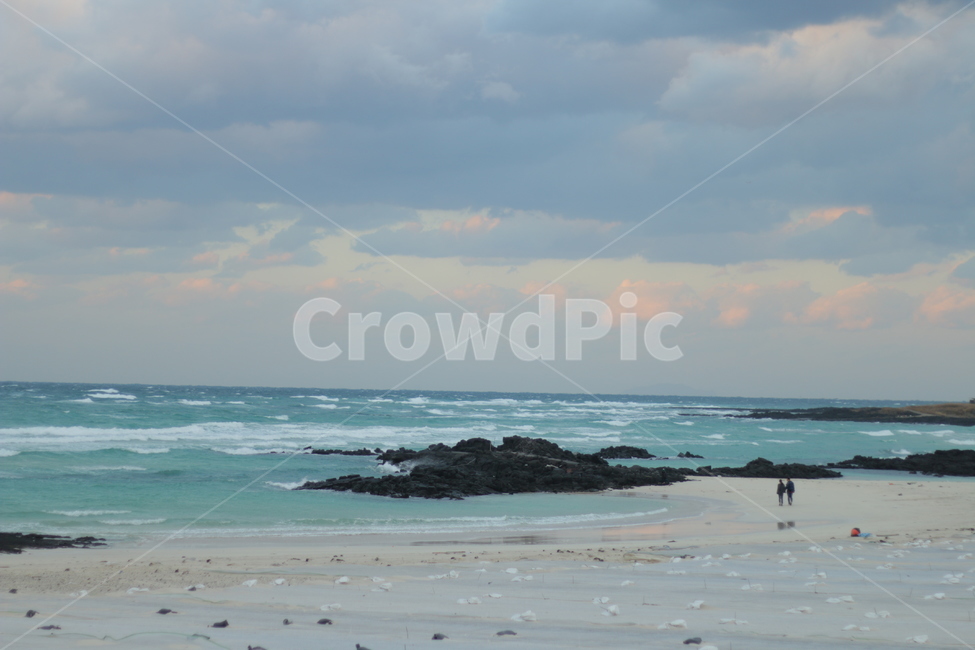 제주,김녕,바다,구름,하늘,자연,풍경,nature,landscape,한국자연풍경,한국자연경관,korea nature landscape,제주도,jeju,jeju island,연인,커플,사랑,lover,couple,outdoors,옥외,sea,ocean,대양,water,물,promontory,곶,shoreline,해안선