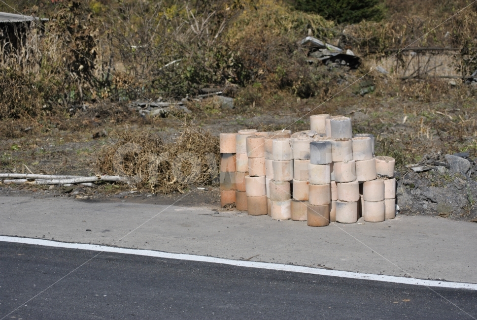 연탄,연탄재,추억,향수,느낌,갈탄,정선구절리,시골,마을,풍경,landscape,country,rural,town,사물,물건,오브젝트,thing,object,matter
