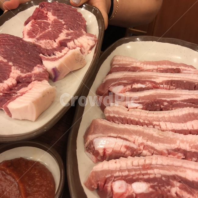 고기,삼겹살,meat,소고기,돼지고기,음식,식재료,요리,food,cook,meal,dishes,food reserves,육류,고기,meat