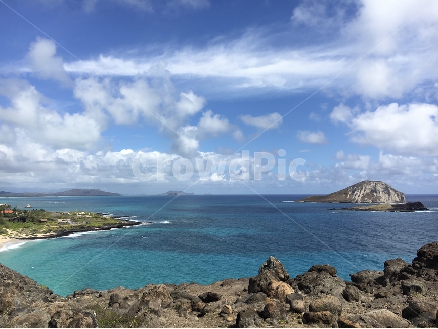 자연,바다,푸른하늘,하늘,에메랄드빛바다,청정자연,섬,돌,하와이,hawaii,ocean,sea,자연,풍경,nature,landscape,해변,바다,beach,sea,land,땅,outdoors,옥외,shoreline,해안선,water,물,대양,promontory,곶,coast,연안