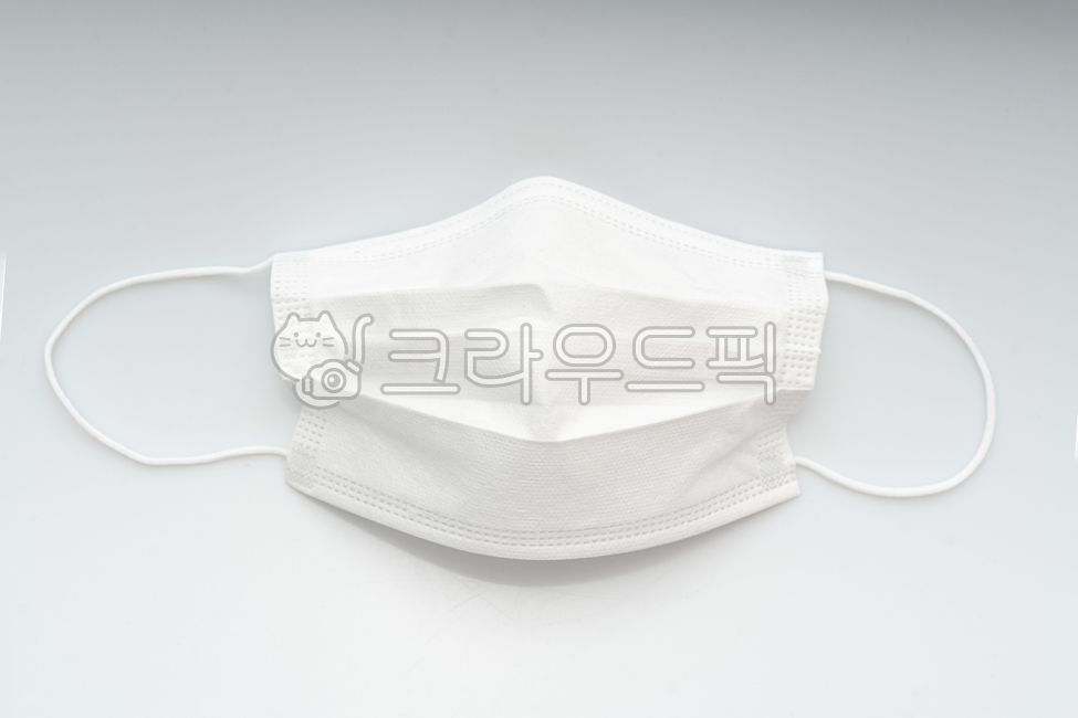 fine dust,covid,infection,cold,air,pollution,virus,cough,healthcare,defense,disposable mask,hygiene,safety,quarantine mask,block,protect,dust,prevention,mask,respiratory system,disease,Medical treatment,health,disposable,Medicine,White,sanitary mask,Covid