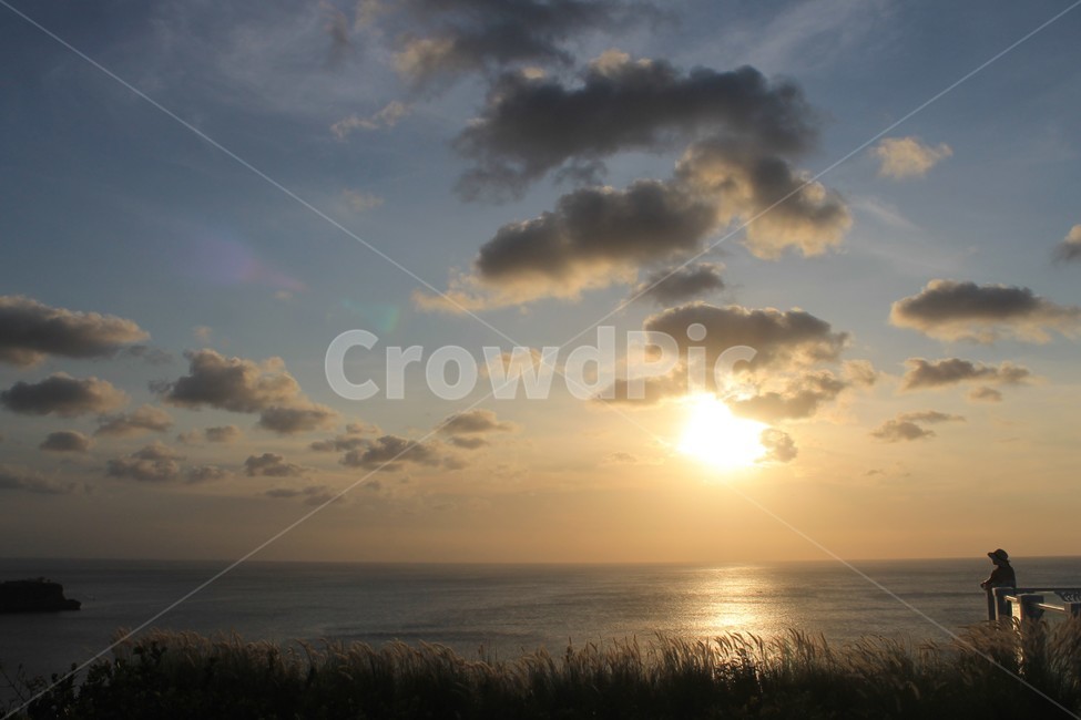 인도네시아,발리,쿠부,쿠부해변,쿠부비치,석양,일몰,황혼,indonesia,bali,balisunset,beachsunset,sunset,실루엣,silhouette,dusk,twilight,sea,ocean,sky,redsky,하늘,붉은하늘,자연,nature,sunlight,햇빛,자연,풍경,nature,landscape,실루엣,그림자,silhouette,shadow,flare,플레어,light,빛,outdoors,옥외