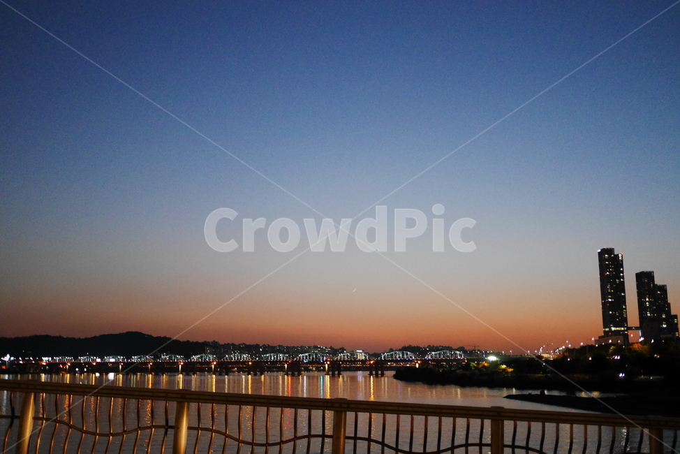 풍경,하늘,감성,햇빛,노을,야경,밤,풍경,nightscape,night,landscape,도시,city,railing,난간