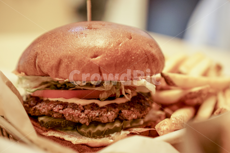 패스트푸드,햄버거,프랜치후라이,세트메뉴,음식,음식,식재료,요리,food,cook,meal,dishes,food reserves,양식,서양음식,서양요리,western food,western dishes,western meal,western cook