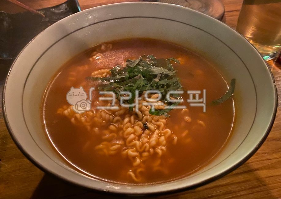 라면,라멘,깻잎,깻잎라면,신라면,진라면,열라면,해장라면,김치라면,라면요리,면요리,즉석식품,인스턴트라면,ramen,instantnoodles,noodle,ramyeon,instantfood,음식,food,분식,bowl,그릇,meal,식사,자취요리,혼밥