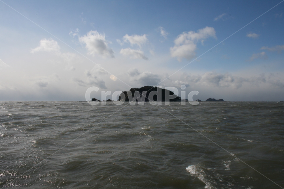 서해바다,바다,섬,구름,역동적,외로움,외로운섬,자연,풍경,nature,landscape,outdoors,옥외,land,땅,ocean,대양,sea,water,물,shoreline,해안선,coast,연안
