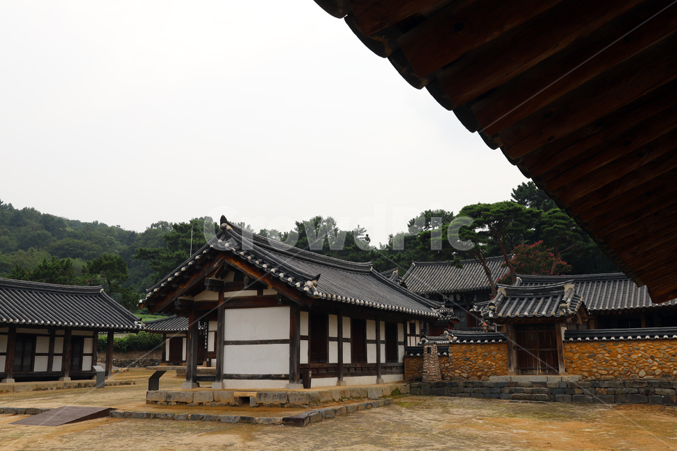 문화유산,사적,사적지,서원,송준길,신독재,한옥,건축,전통건축,돈암서원,논산,유교,김장생,송시열,김집,한국전통,한국문화,korean traditional,korean culture,건축물,건물외관,exterior,building,structure,architecture,construction