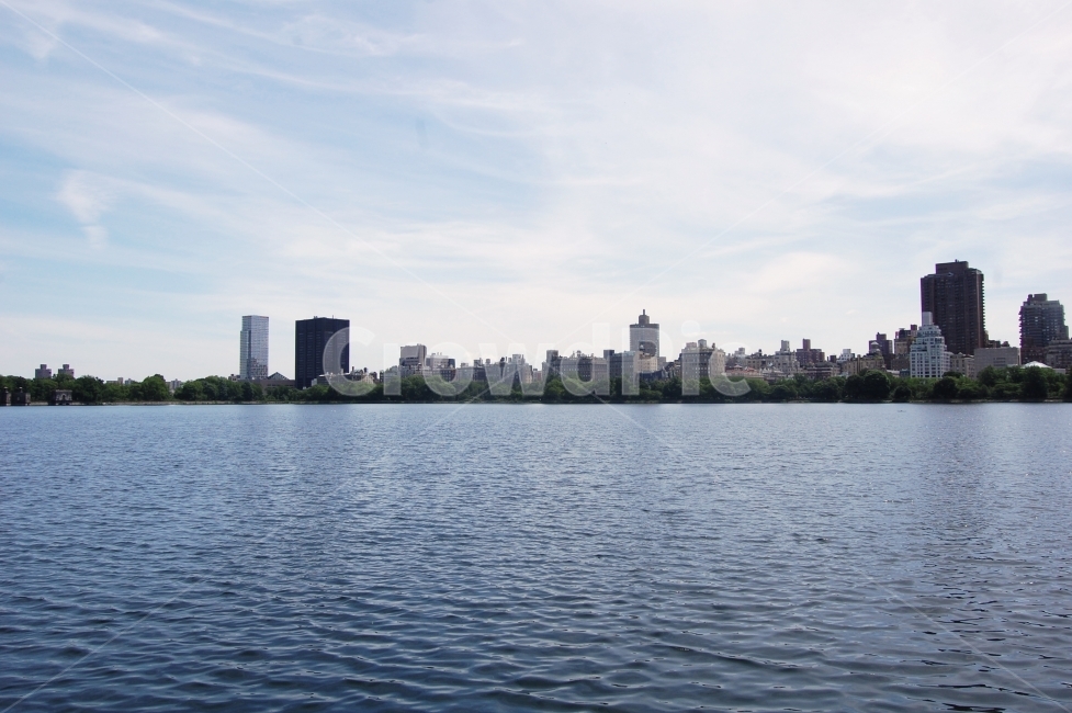 공원,강,호수,하늘,구름,도시,도심,물,강물,나무,건물,빌딩,park,river,lake,cloud,water,city,center,central,centralpark,tree,building,buildings,structure,architecture,푸른,sky,sunny,맑은,날씨,weather,여행,trip,travel,travelling,미국,뉴욕,America,NewYork,풍경,배경,배경사진,풍경사진,평화로운,분위기,차분한,차분함,평화로움,scene,atmosphere,calm,peaceful,tranquil,still,background,journey,tour,배경화면,shiny,화창한,quiet,active,감성사진,ambience,도시,풍경,city,landscape,해외,외국,세계,foreign,oversea,world,세계도시풍경,해외도시풍경,외국도시풍경,world cityscape,nature,자연,outdoors,옥외