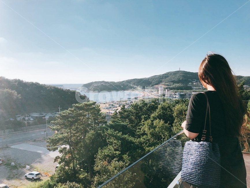 여자,여자뒷모습,뒷모습,풍경,여름,사람,인물,인간,human,person,여성,여자,woman,female,lady,여행,휴가,traveling,vacation,trip