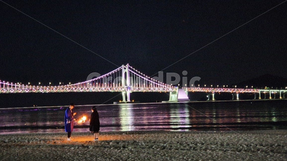 부산,야경,바다,달빛,달,moon,gwanganbridge,busan,bridge,커플,fireworks,love,couple
