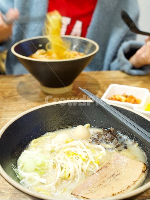 Japanese Ramen,soup,lunch,Japanese food,japan,chopsticks,noodle,Shiro Ramen,pork,food,Lunch,meal,ramen,meat,Soup food