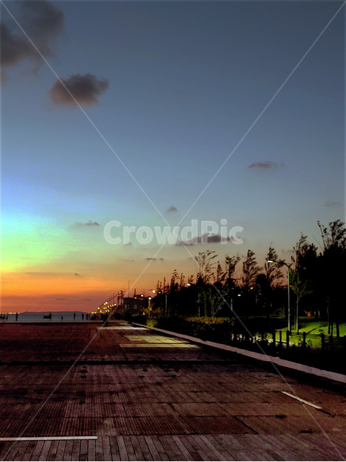 공원,일몰,석양,해질녘,배경,풍경,park,empty,nobody,sundown,landscape,sunset,view,tree,나무,evening,background,황혼,하늘,sky,cloud,구름,redsky,붉은하늘,urban,시외,옥외,outdoors