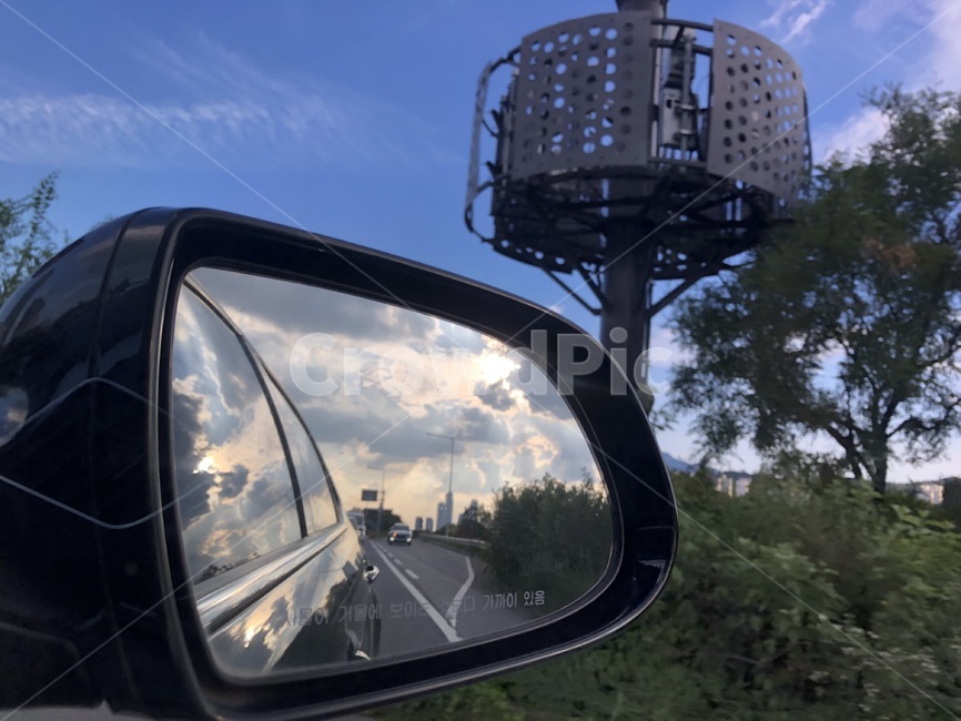 사이드미러,거울반사,하늘,노을,도로,고속도로,풍경,sunset,car,sidemirror,highway