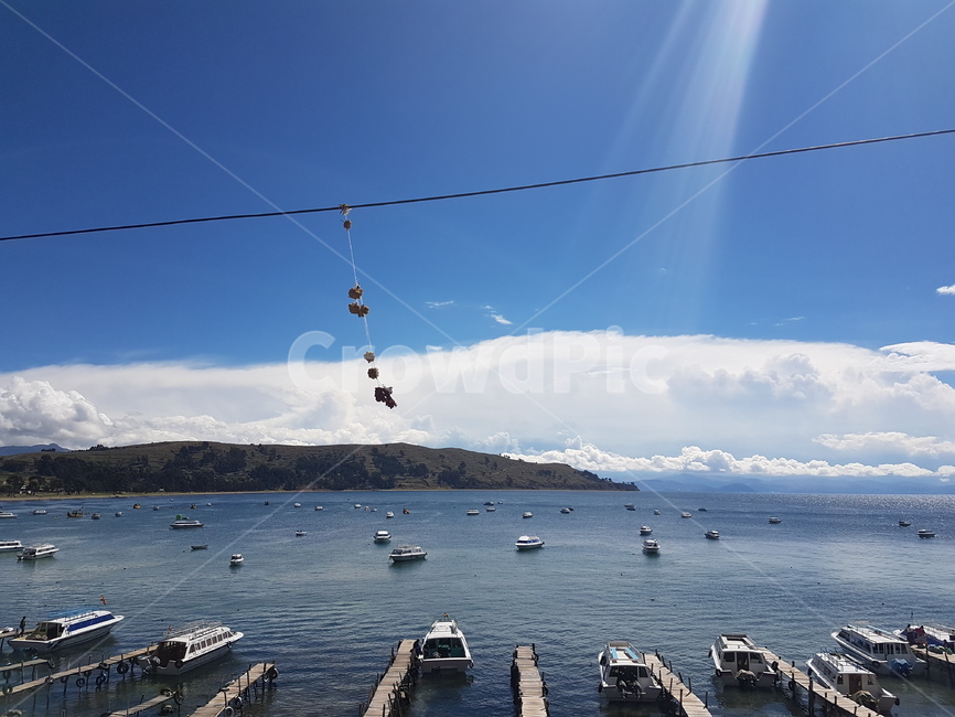 볼리비아,코파카바나,호수,부둣가,보트,quayside,boat,하늘,sky,구름,lake,여유,맑음,화창,풍경