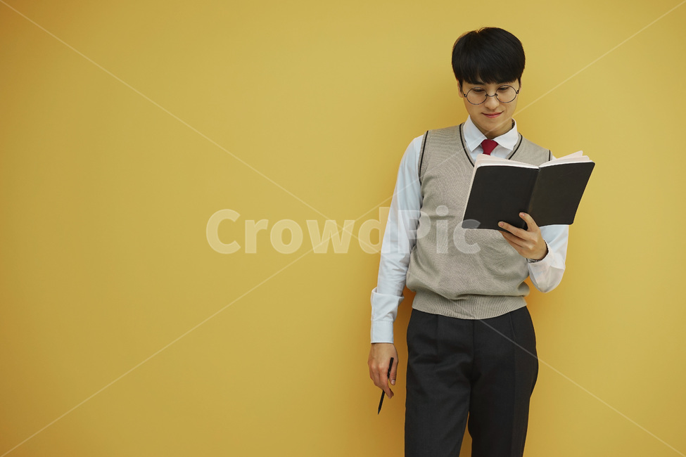 수능,수능시험,고등학교,고등학생,고3,남고생,남자학생,학생,남학생,교복학업,공부,사람,인물,인간,human,person,남성,남자,man,male,교육,학교,공부,education,learning,study,school