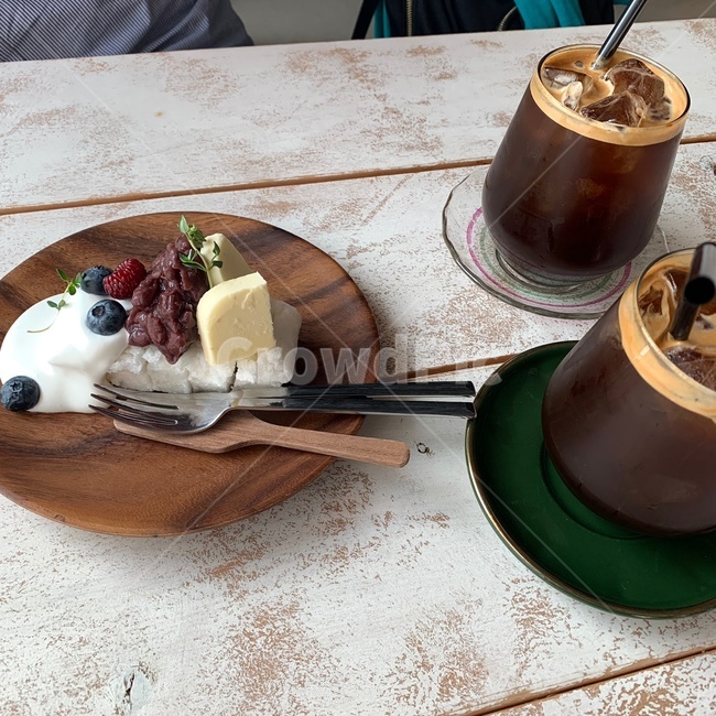카페,디저트,앙버터,아메리카노,떡케이크