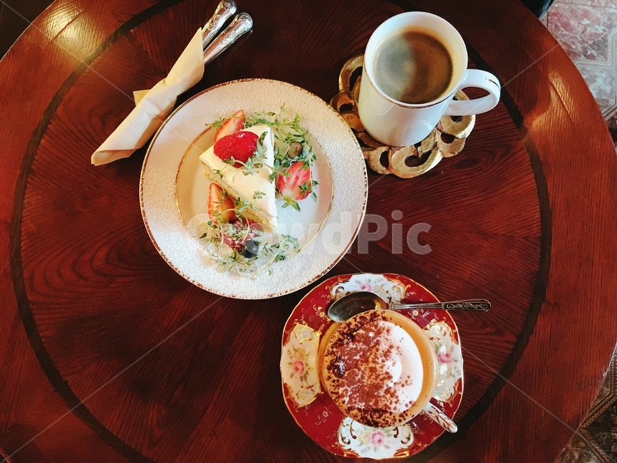 coffeecup,커피컵,카페,커피,커피테이블,케이크,티타임,감성,휴식,힐링,caffee,cafe,dessert,teatime,디저트,food,음식,음식,식재료,요리,food,cook,meal,dishes,food reserves,디저트,간식,후식,dessert,snack